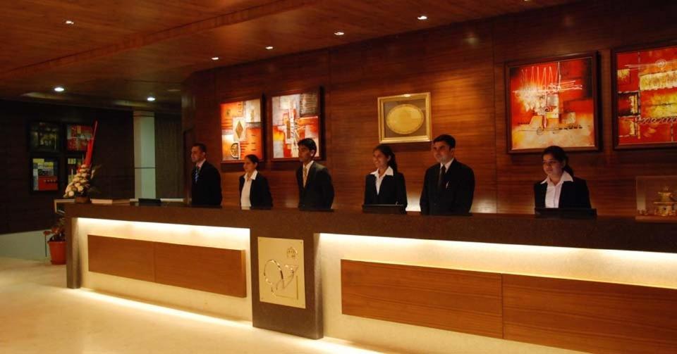 The Victoria Grand Hotel & Spa Касаули Екстериор снимка